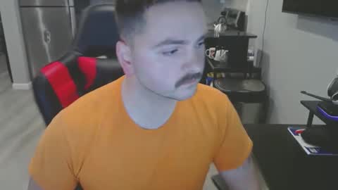 Snapshot of cardi_beans chatting on January 21, 2:33 am cardi_beans online show from January 21, 2:33 am