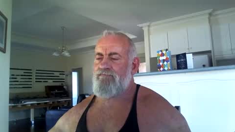 C A Rey online show from November 12, 1:55 am