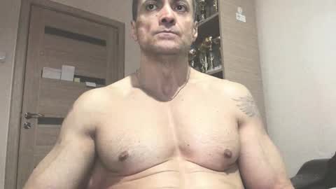 Snapshot of carin_the_body chatting on September 30, 11:52 pm Laz online show from September 30, 11:52 pm