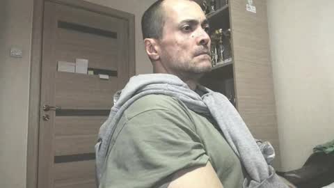 Snapshot of carin_the_body chatting on October 10, 2:49 am Laz online show from October 10, 2:49 am