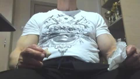 Laz online show from April 20, 7:38 pm