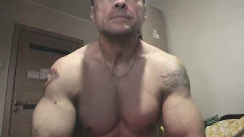 Snapshot of carin_the_body chatting on October 9, 2:38 am Laz online show from October 9, 2:38 am