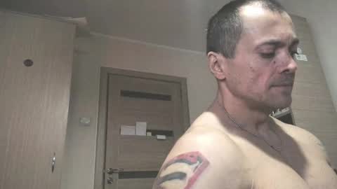 Snapshot of carin_the_body chatting on September 27, 6:39 pm Laz online show from September 27, 6:39 pm