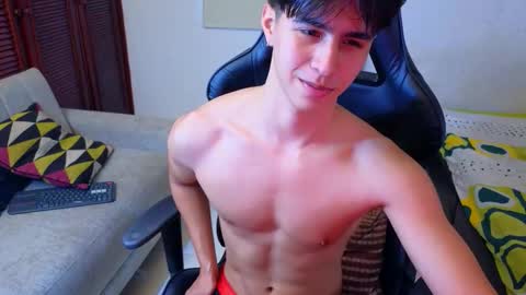 carl_dixon online show from November 17, 9:40 pm