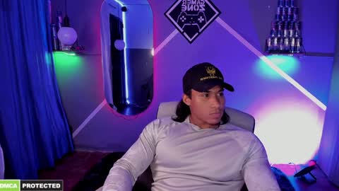 Snapshot of carl_smithh chatting on December 10, 4:56 am Carl online show from December 10, 4:56 am