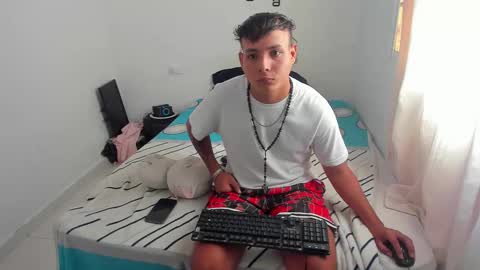 Snapshot of carlitosex09 chatting on March 1, 7:48 pm master online show from March 1, 7:48 pm