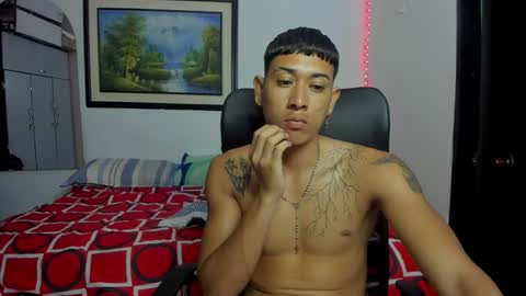 Snapshot of carlitosex09 chatting on January 8, 9:44 pm master online show from January 8, 9:44 pm