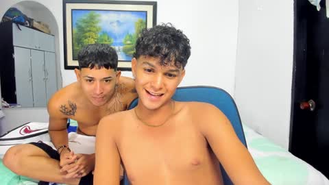 Snapshot of carlitosex09 chatting on December 8, 7:00 pm master online show from December 8, 7:00 pm