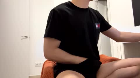 Carlos Owen online show from November 9, 9:52 pm