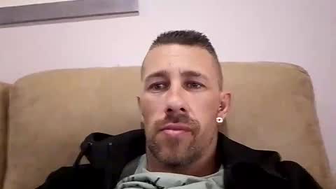 carlosrm440882 online show from March 2, 3:52 pm