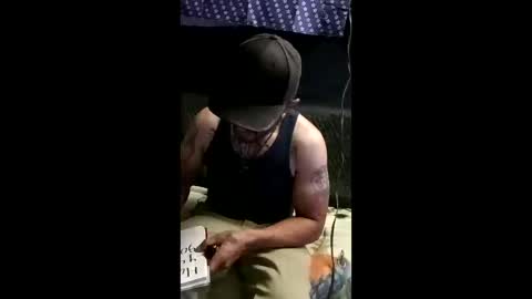 carrilloeverardo219 online show from April 12, 6:37 am