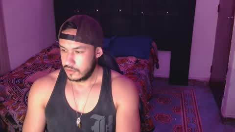 Snapshot of casas_oom chatting on October 11, 4:49 am online show from October 11, 4:49 am