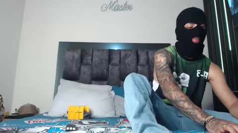 Snapshot of cash_master77 chatting on January 12, 7:43 am Cash Master777 online show from January 12, 7:43 am