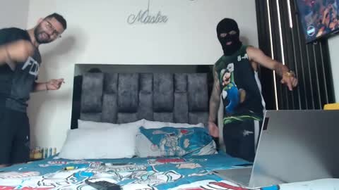 Snapshot of cash_master77 chatting on February 26, 8:09 pm Cash Master777 online show from February 26, 8:09 pm