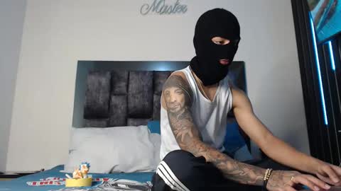 Snapshot of cash_master77 chatting on January 3, 12:22 am Cash Master777 online show from January 3, 12:22 am