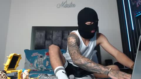 Snapshot of cash_master77 chatting on January 29, 6:43 am Cash Master777 online show from January 29, 6:43 am