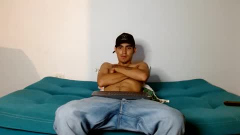 Snapshot of cash_master_san chatting on December 20, 3:14 am Cash Master San online show from December 20, 3:14 am