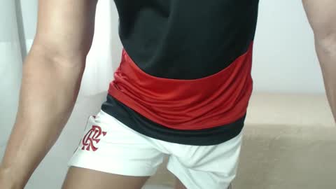 cashmastermuscle77 online show from April 25, 1:41 pm