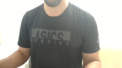 Snapshot of cashmastermuscle77 chatting on January 29, 10:37 am cashmastermuscle77 online show from January 29, 10:37 am