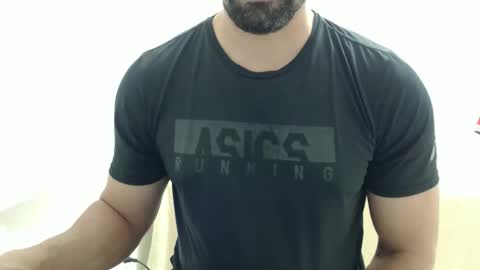Snapshot of cashmastermuscle77 chatting on September 19, 12:13 am cashmastermuscle77 online show from September 19, 12:13 am