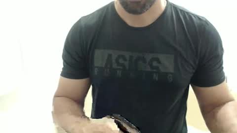 Snapshot of cashmastermuscle77 chatting on October 26, 10:56 pm cashmastermuscle77 online show from October 26, 10:56 pm