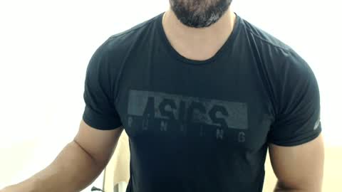 cashmastermuscle77 online show from June 12, 10:35 am