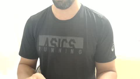 Snapshot of cashmastermuscle77 chatting on December 29, 12:23 pm cashmastermuscle77 online show from December 29, 12:23 pm