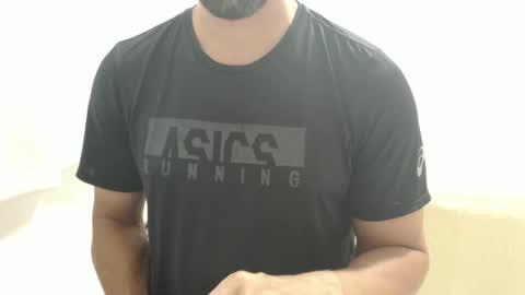 Snapshot of cashmastermuscle77 chatting on January 2, 11:49 pm cashmastermuscle77 online show from January 2, 11:49 pm