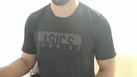 Snapshot of cashmastermuscle77 chatting on January 18, 1:29 pm cashmastermuscle77 online show from January 18, 1:29 pm