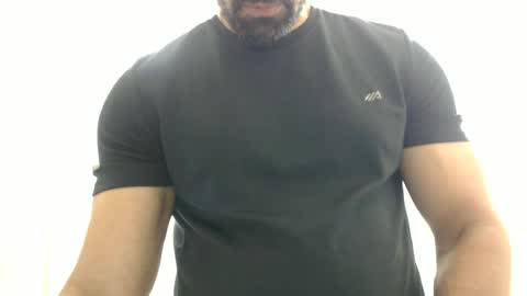 cashmastermuscle77 online show from June 28, 2:12 pm