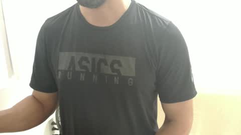 Snapshot of cashmastermuscle77 chatting on February 3, 10:47 am cashmastermuscle77 online show from February 3, 10:47 am