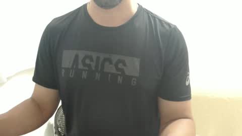 Snapshot of cashmastermuscle77 chatting on January 28, 10:45 pm cashmastermuscle77 online show from January 28, 10:45 pm