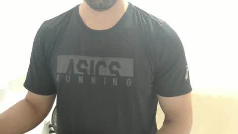 Snapshot of cashmastermuscle77 chatting on January 27, 9:55 pm cashmastermuscle77 online show from January 27, 9:55 pm