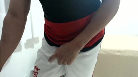 Snapshot of cashmastermuscle77 chatting on January 6, 9:54 pm cashmastermuscle77 online show from January 6, 9:54 pm