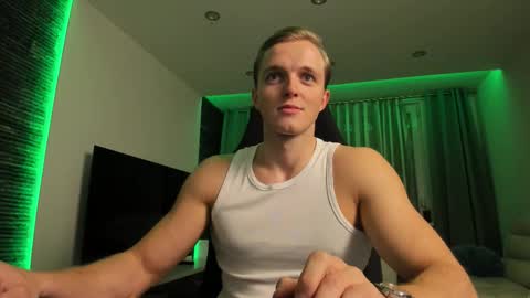 Chase Reed online show from October 2, 8:24 pm
