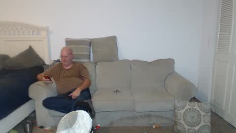 Snapshot of casinocam chatting on January 24, 7:51 am CasinoCam online show from January 24, 7:51 am