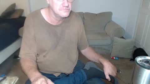 Snapshot of casinocam chatting on December 14, 2:10 pm CasinoCam online show from December 14, 2:10 pm