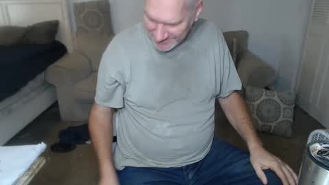Snapshot of casinocam chatting on March 6, 3:13 pm CasinoCam online show from March 6, 3:13 pm