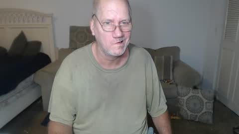Snapshot of casinocam chatting on February 23, 11:07 am CasinoCam online show from February 23, 11:07 am