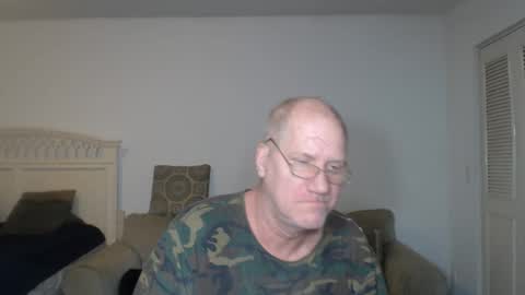 Snapshot of casinocam chatting on February 24, 12:16 pm CasinoCam online show from February 24, 12:16 pm
