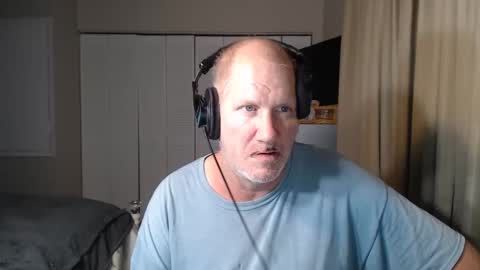 Snapshot of casinocam chatting on September 26, 2:53 am CasinoCam online show from September 26, 2:53 am