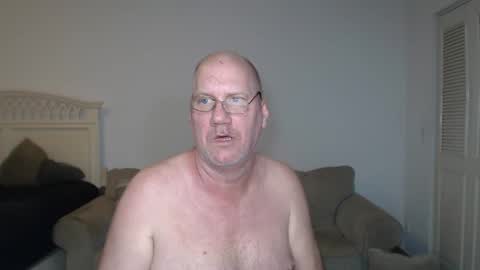 Snapshot of casinocam chatting on December 16, 5:17 am CasinoCam online show from December 16, 5:17 am