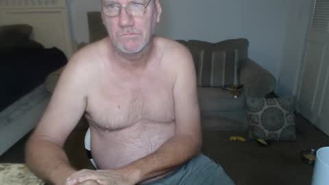 Snapshot of casinocam chatting on February 9, 9:49 pm CasinoCam online show from February 9, 9:49 pm