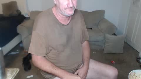Snapshot of casinocam chatting on December 27, 9:43 pm CasinoCam online show from December 27, 9:43 pm
