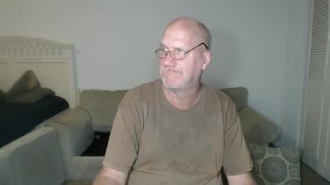 Snapshot of casinocam chatting on March 12, 3:02 am CasinoCam online show from March 12, 3:02 am
