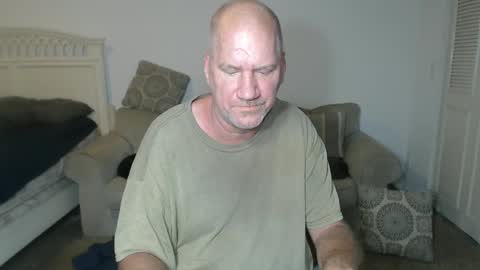 Snapshot of casinocam chatting on March 10, 4:17 am CasinoCam online show from March 10, 4:17 am