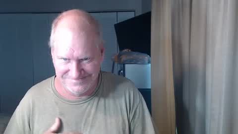 Snapshot of casinocam chatting on September 23, 5:56 pm CasinoCam online show from September 23, 5:56 pm