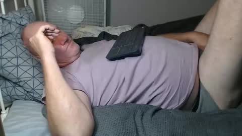 Snapshot of casinocam chatting on September 15, 4:58 am CasinoCam online show from September 15, 4:58 am