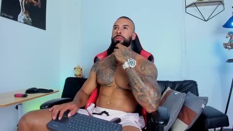 Snapshot of casticatheking chatting on January 29, 7:32 pm Matheo Brown online show from January 29, 7:32 pm