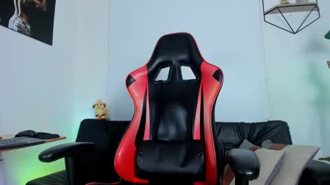 Snapshot of casticatheking chatting on January 24, 6:46 pm Matheo Brown online show from January 24, 6:46 pm